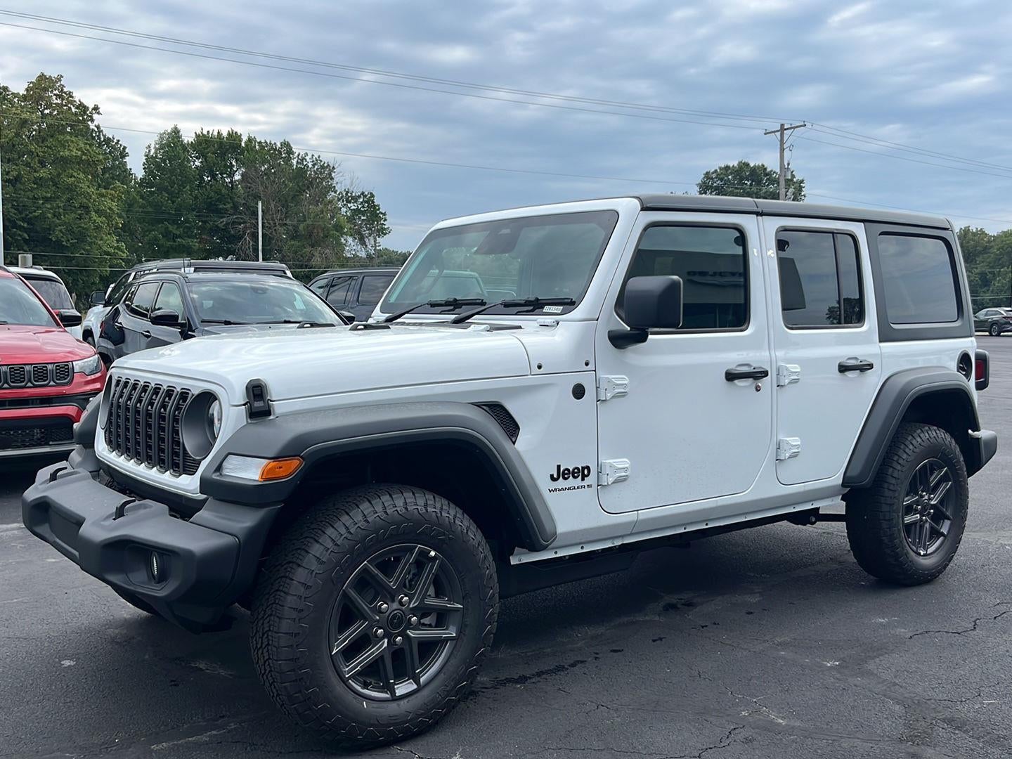 2026 Jeep Wrangler 4-Door Sport RHD 4x4