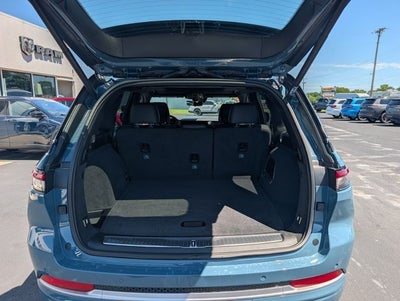2026 Jeep Grand Cherokee GRAND CHEROKEE SUMMIT 4X4