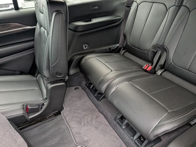 2026 Jeep Grand Cherokee GRAND CHEROKEE L LIMITED 4X2