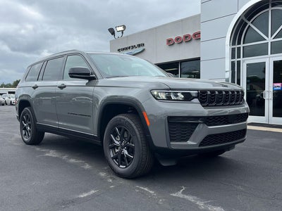 2027 Jeep Grand Cherokee GRAND CHEROKEE L LAREDO ALTITUDE 4X4