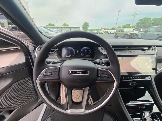2026 Jeep Grand Cherokee GRAND CHEROKEE L LAREDO ALTITUDE 4X4