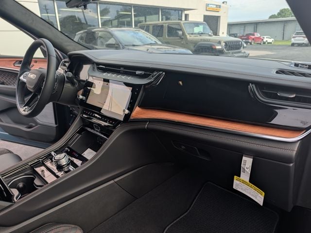 2026 Jeep Grand Cherokee GRAND CHEROKEE L SUMMIT 4X4