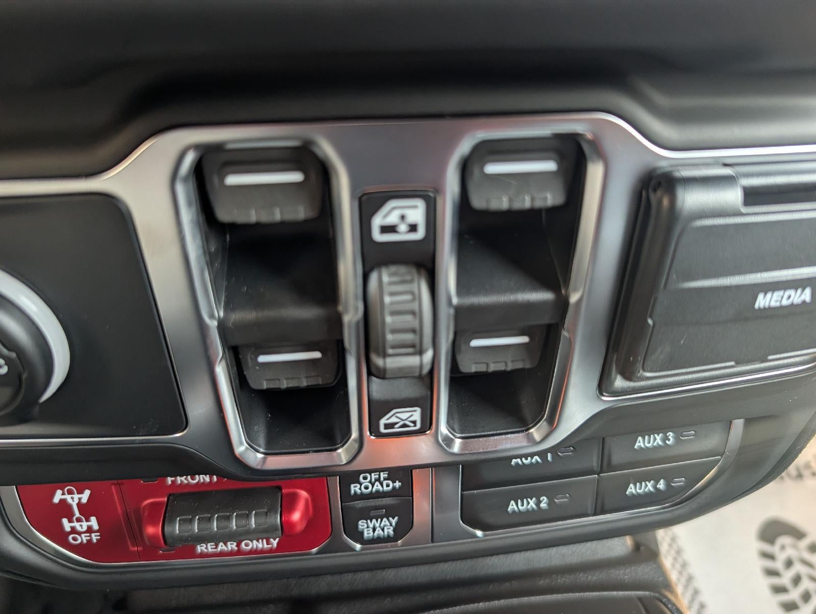 2027 Jeep Wrangler WRANGLER 4-DOOR RUBICON X