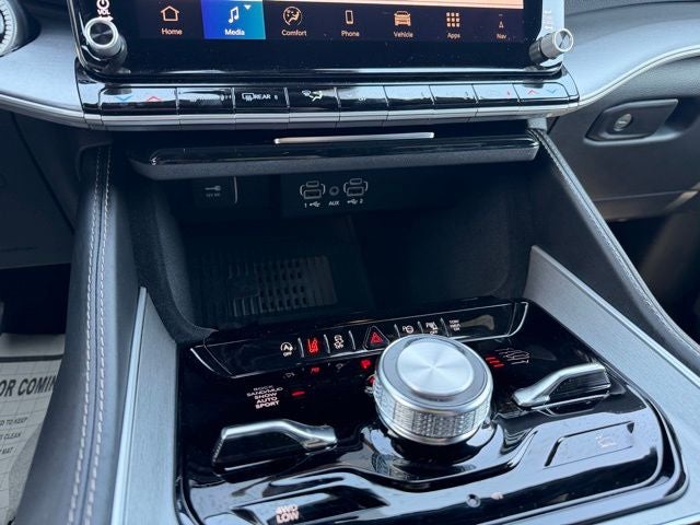 2026 Jeep Grand Wagoneer GRAND WAGONEER UPLAND 4X4