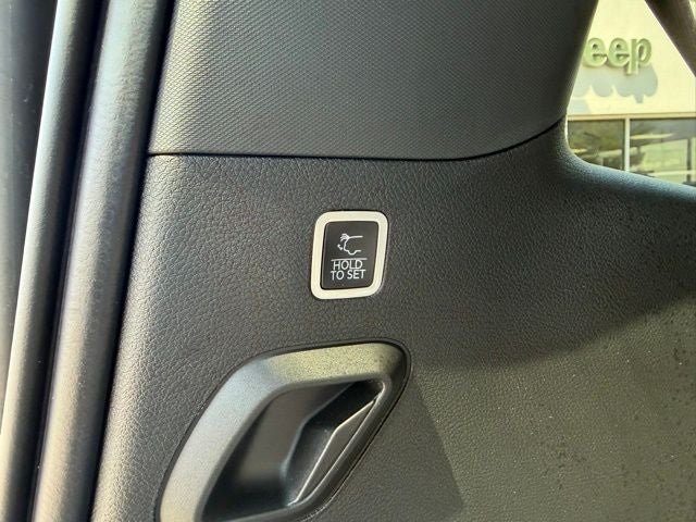 2026 Jeep Grand Wagoneer GRAND WAGONEER UPLAND 4X4