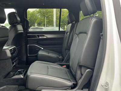 2026 Jeep Grand Wagoneer GRAND WAGONEER UPLAND 4X4