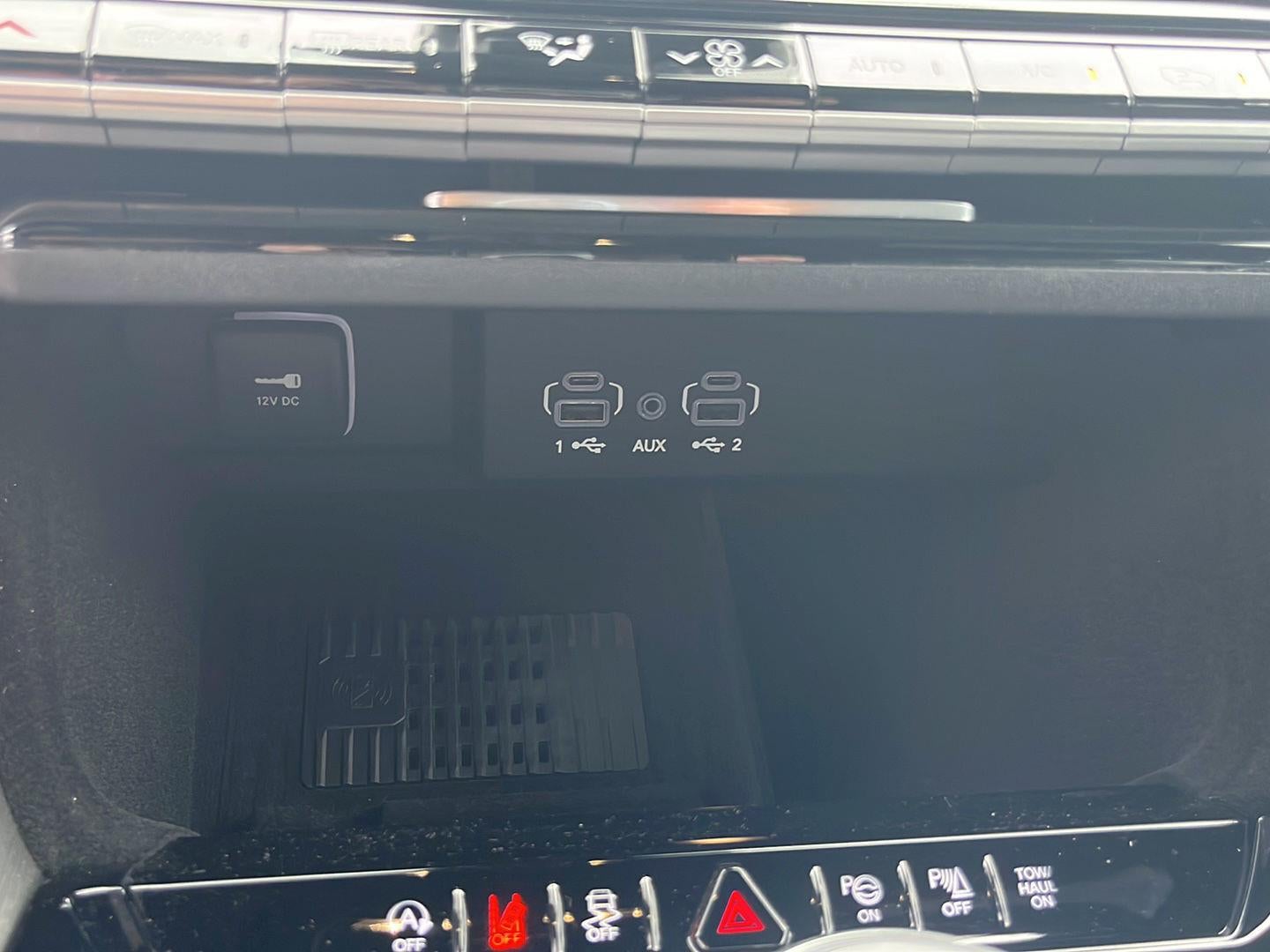 2026 Jeep Grand Wagoneer GRAND WAGONEER UPLAND 4X4