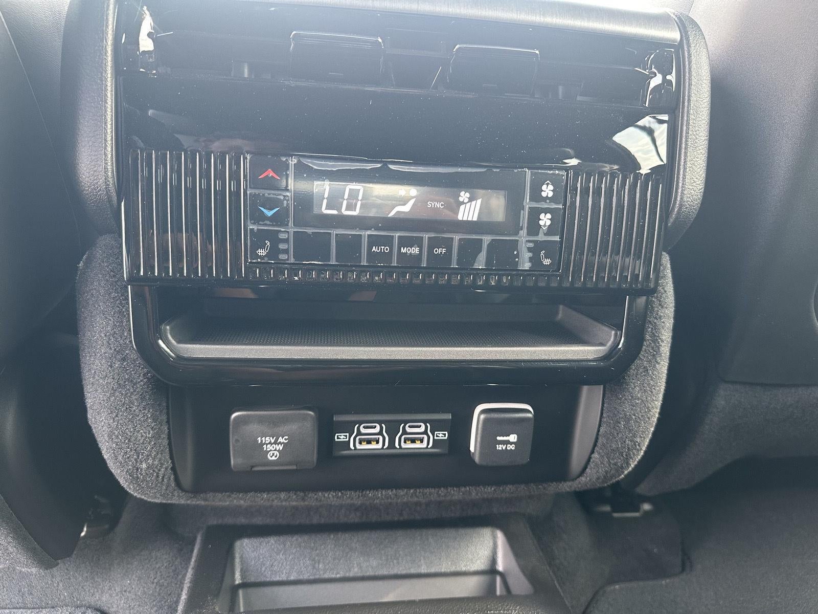 2026 Jeep Grand Wagoneer GRAND WAGONEER LIMITED ALTITUDE 4X4
