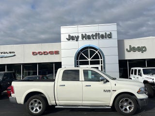 2017 RAM 1500 Laramie Crew Cab 4x4 5'7' Box