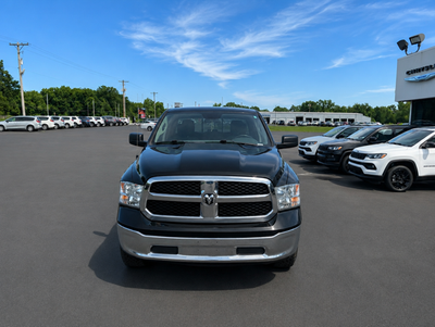2019 RAM 1500 Classic SLT Crew Cab 4x4 6'4' Box