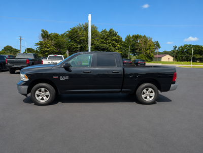 2019 RAM 1500 Classic SLT Crew Cab 4x4 6'4' Box