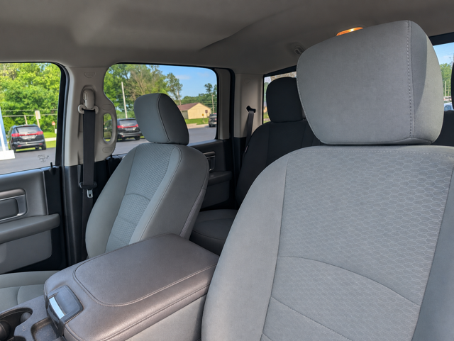 2019 RAM 1500 Classic SLT Crew Cab 4x4 6'4' Box