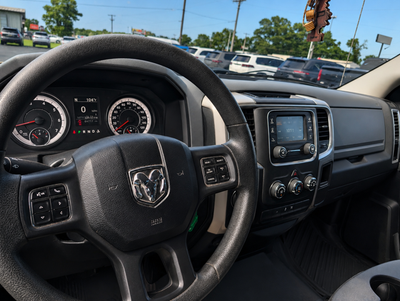 2019 RAM 1500 Classic SLT Crew Cab 4x4 6'4' Box