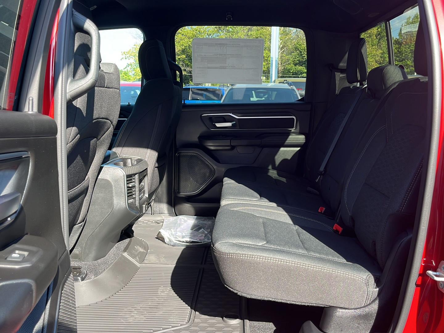 2027 RAM Ram 1500 RAM 1500 BIG HORN CREW CAB 4X4 5'7' BOX