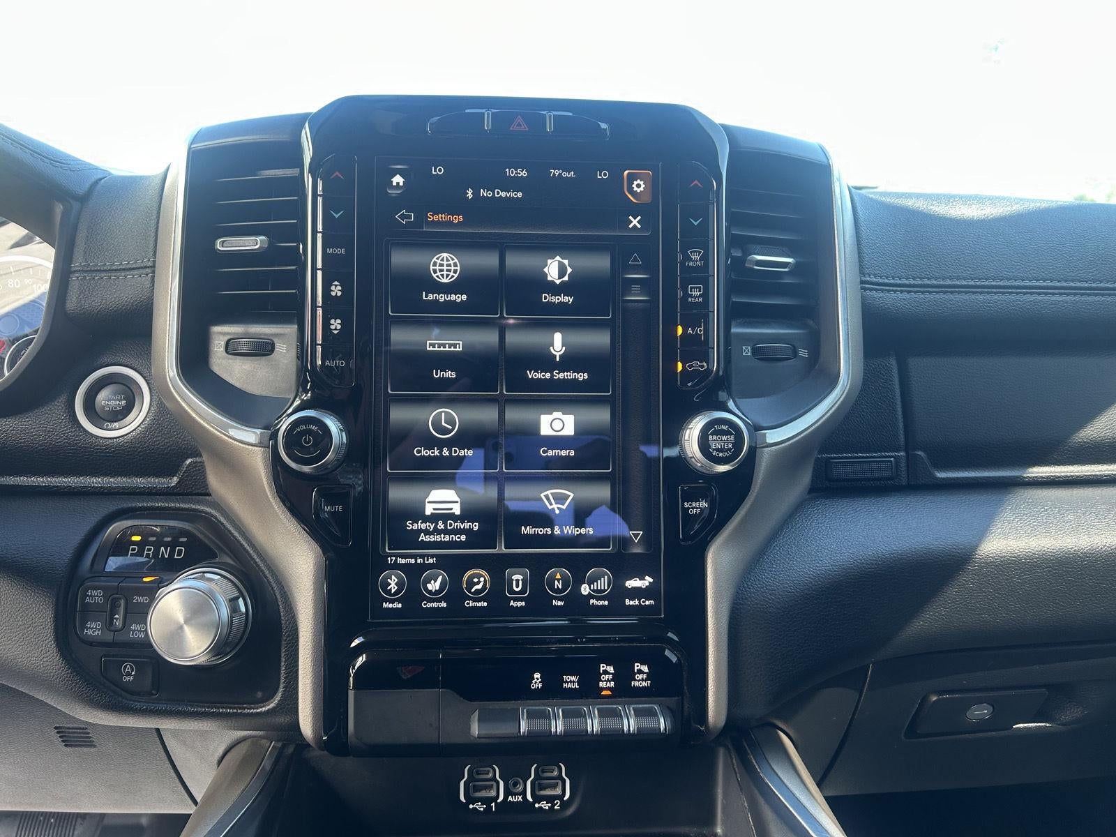 2021 RAM 1500 Laramie Crew Cab 4x4 5'7' Box