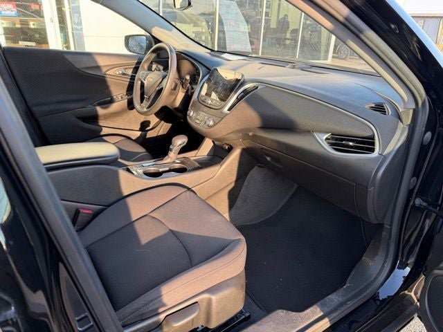 2024 Chevrolet Malibu FWD 1FL