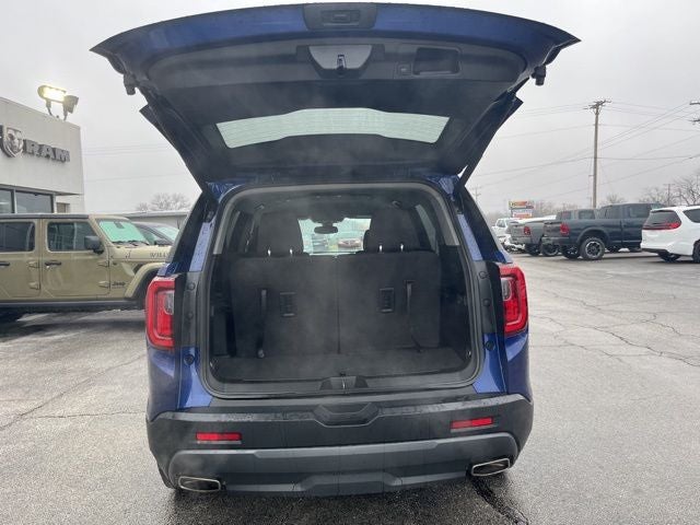 2023 GMC Acadia AWD AT4