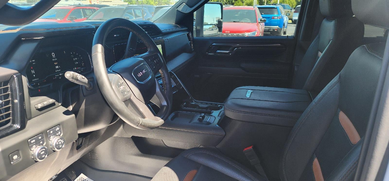 2024 GMC Sierra 2500HD 4WD Crew Cab Standard Bed AT4