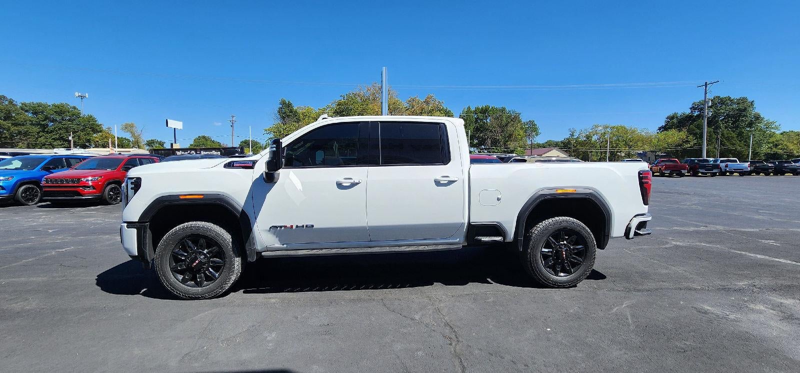 2024 GMC Sierra 2500HD 4WD Crew Cab Standard Bed AT4