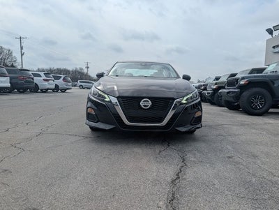 2022 Nissan Altima SV FWD