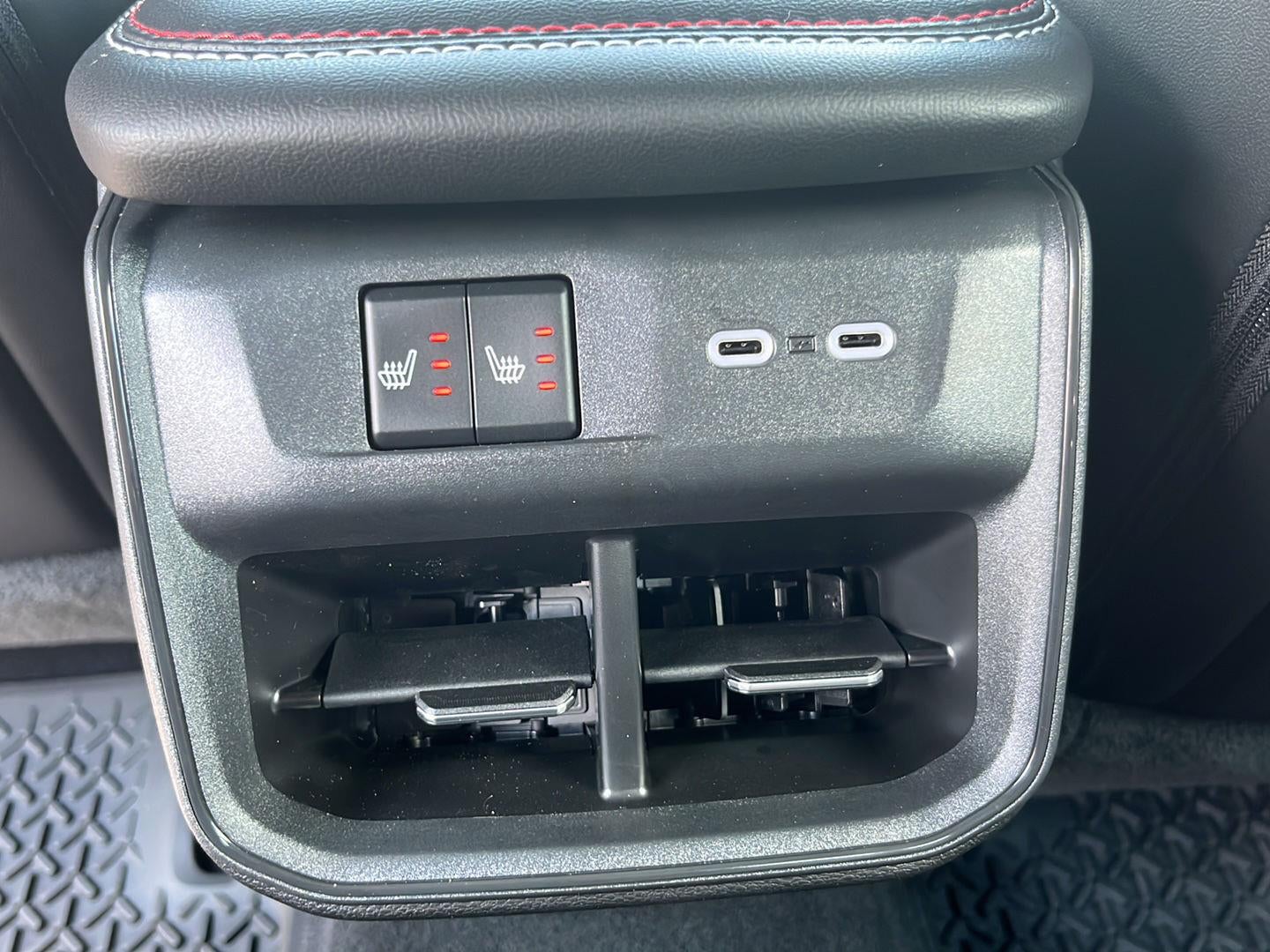 2027 Dodge Charger CHARGER R/T PLUS 4-DOOR AWD