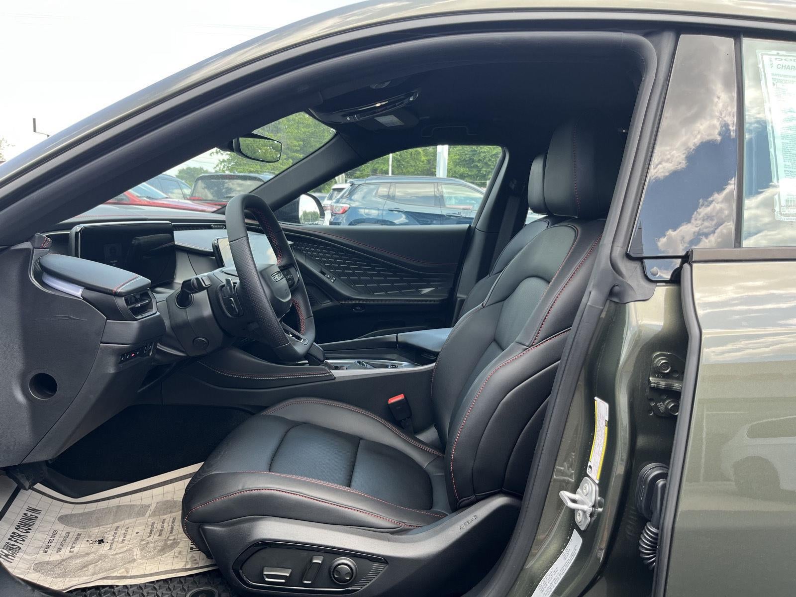 2027 Dodge Charger CHARGER R/T PLUS 4-DOOR AWD