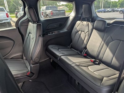 2027 Chrysler Pacifica PACIFICA SELECT