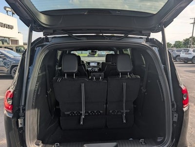 2027 Chrysler Pacifica PACIFICA SELECT