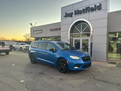 2026 Chrysler Pacifica PACIFICA SELECT