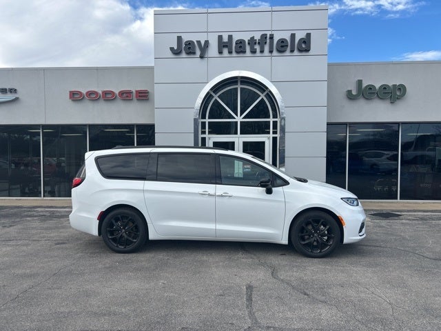 2026 Chrysler Pacifica PACIFICA SELECT