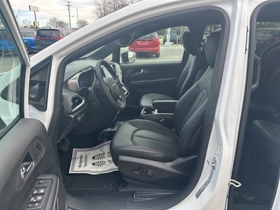 2026 Chrysler Pacifica PACIFICA SELECT