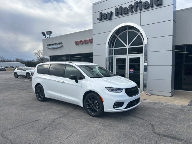 2026 Chrysler Pacifica PACIFICA SELECT