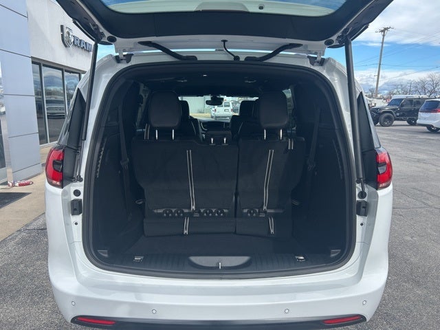 2026 Chrysler Pacifica PACIFICA SELECT