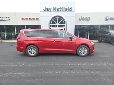 2027 Chrysler Pacifica PACIFICA SELECT