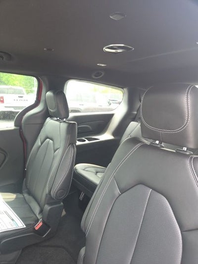 2027 Chrysler Pacifica PACIFICA SELECT