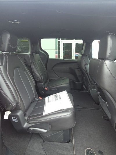 2027 Chrysler Pacifica PACIFICA SELECT