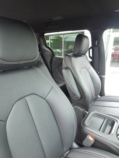 2027 Chrysler Pacifica PACIFICA SELECT