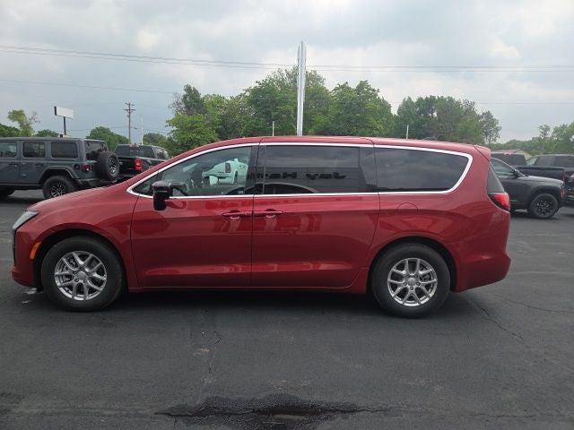 2027 Chrysler Pacifica PACIFICA SELECT