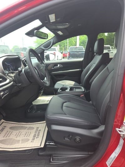 2027 Chrysler Pacifica PACIFICA SELECT