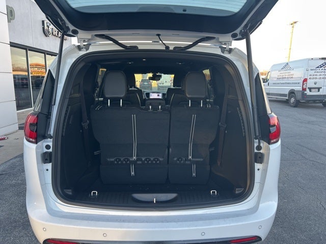 2026 Chrysler Pacifica PACIFICA SELECT