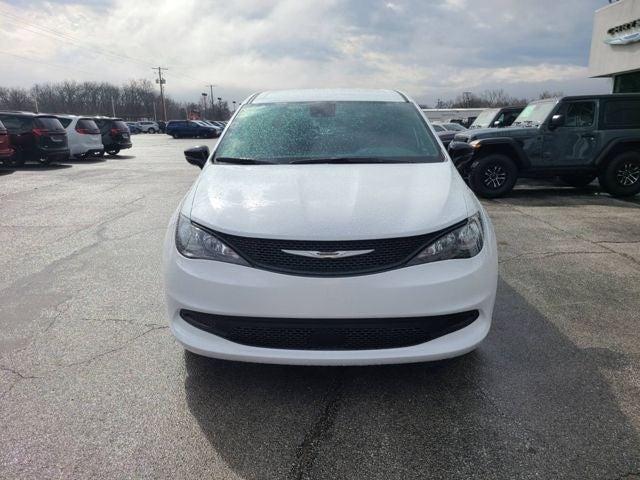 2026 Chrysler Voyager VOYAGER LX