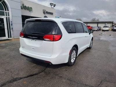 2026 Chrysler Voyager VOYAGER LX