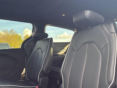 2027 Chrysler Pacifica PACIFICA LIMITED