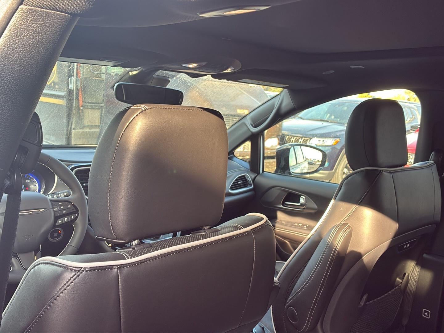 2027 Chrysler Pacifica PACIFICA LIMITED