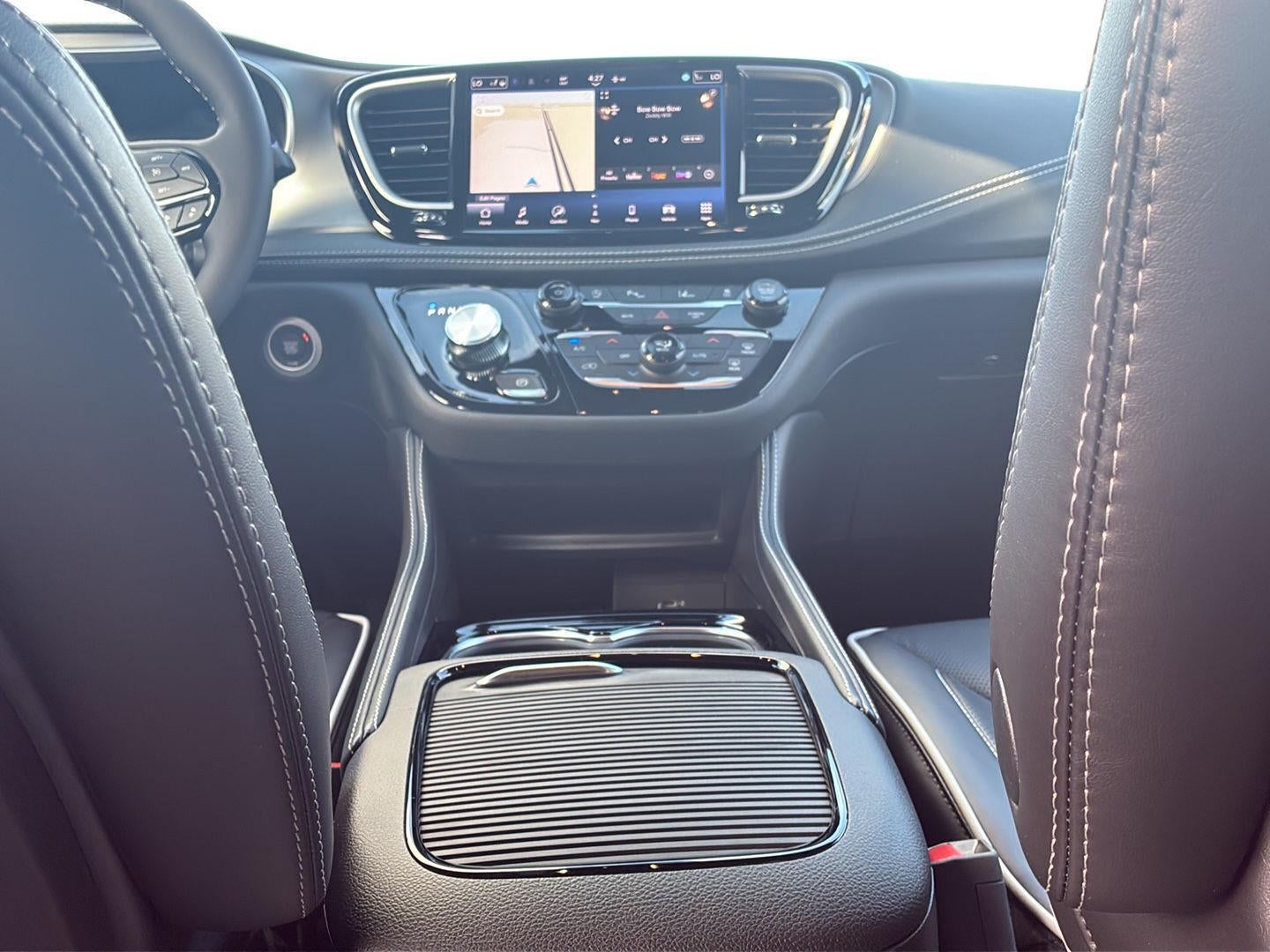 2027 Chrysler Pacifica PACIFICA LIMITED