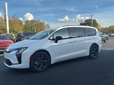 2027 Chrysler Pacifica PACIFICA LIMITED