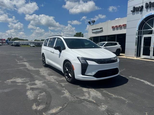 2027 Chrysler Pacifica PACIFICA LIMITED