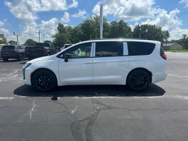 2027 Chrysler Pacifica PACIFICA LIMITED