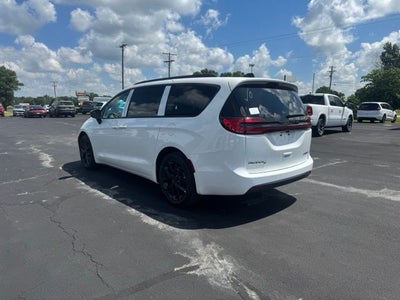 2027 Chrysler Pacifica PACIFICA LIMITED