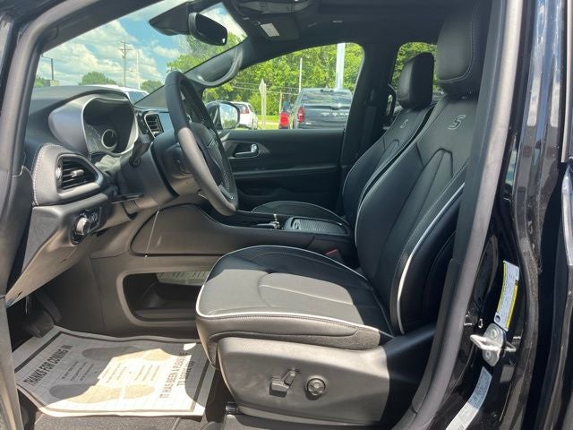 2027 Chrysler Pacifica PACIFICA LIMITED